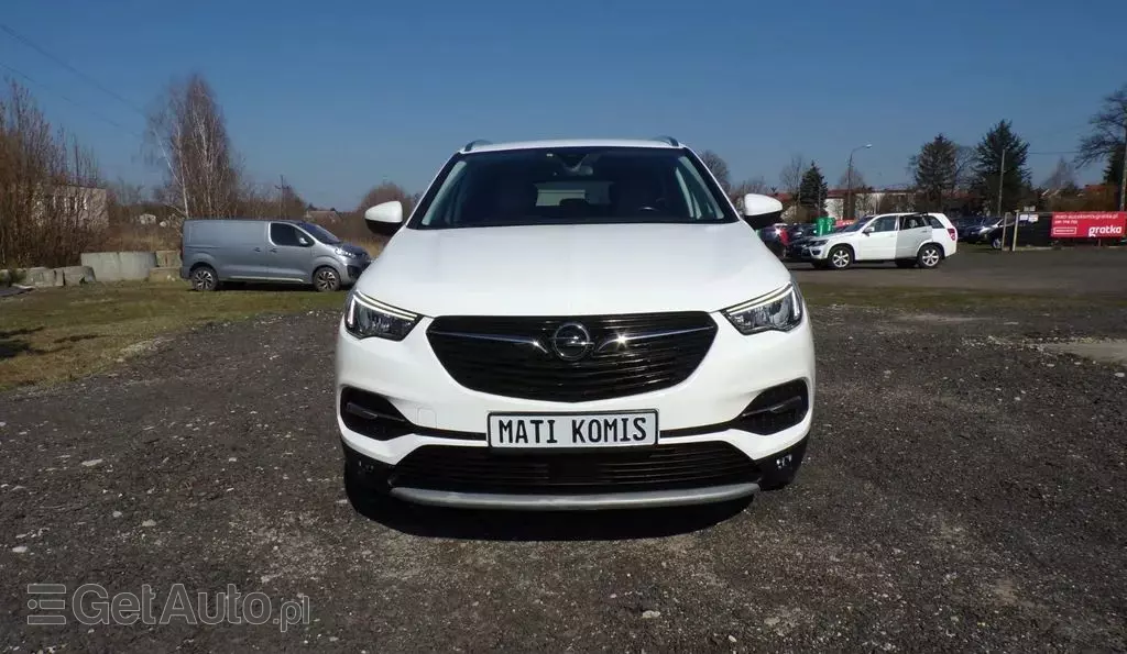 OPEL Grandland 