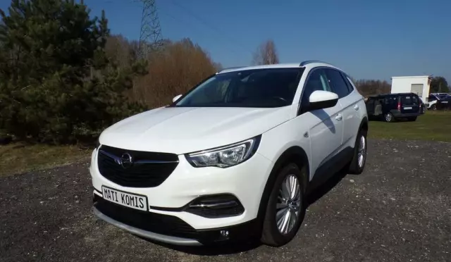 OPEL Grandland 