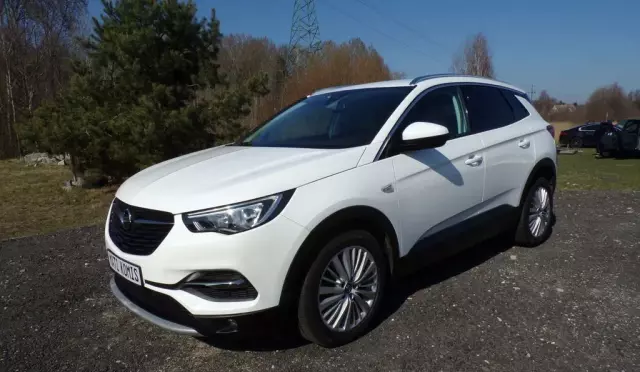 OPEL Grandland 
