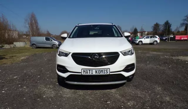 OPEL Grandland 