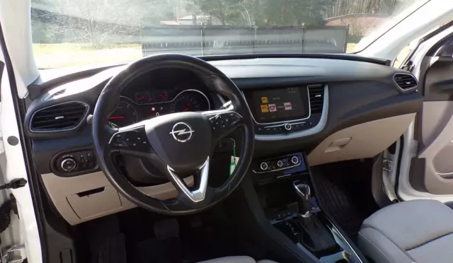 OPEL Grandland 