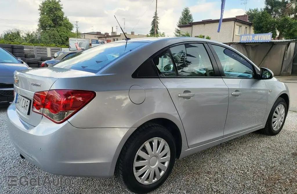CHEVROLET Cruze 