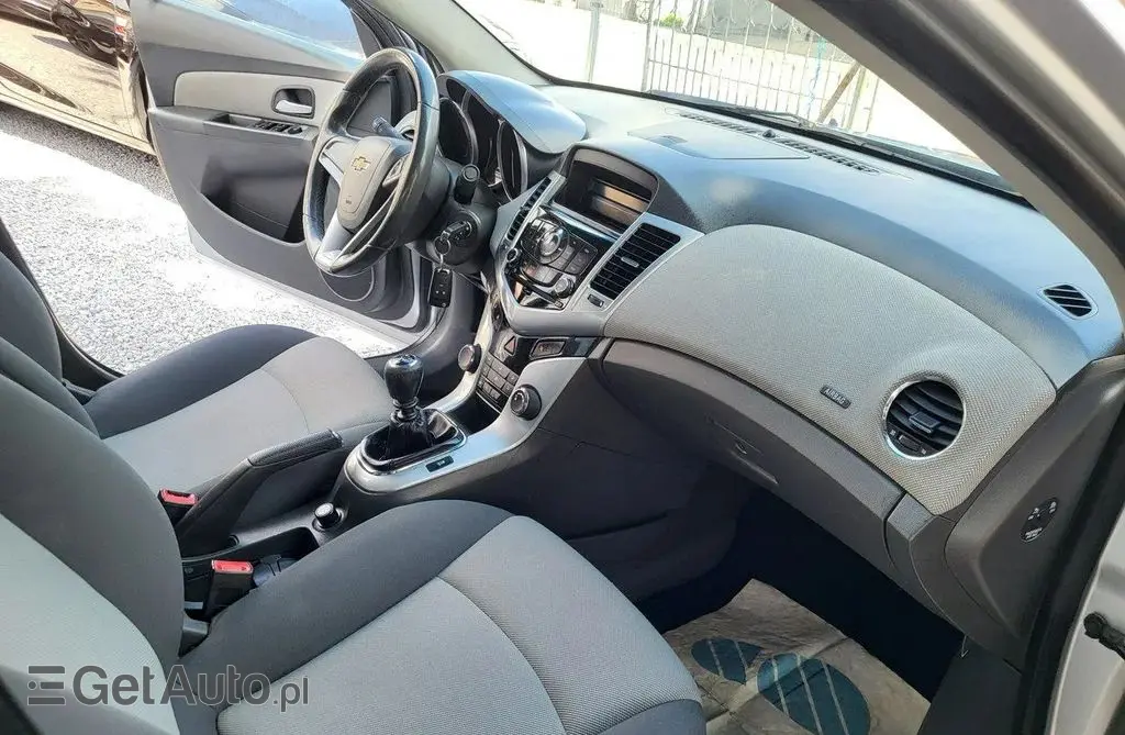 CHEVROLET Cruze 