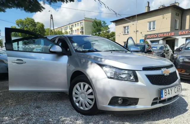 CHEVROLET Cruze 