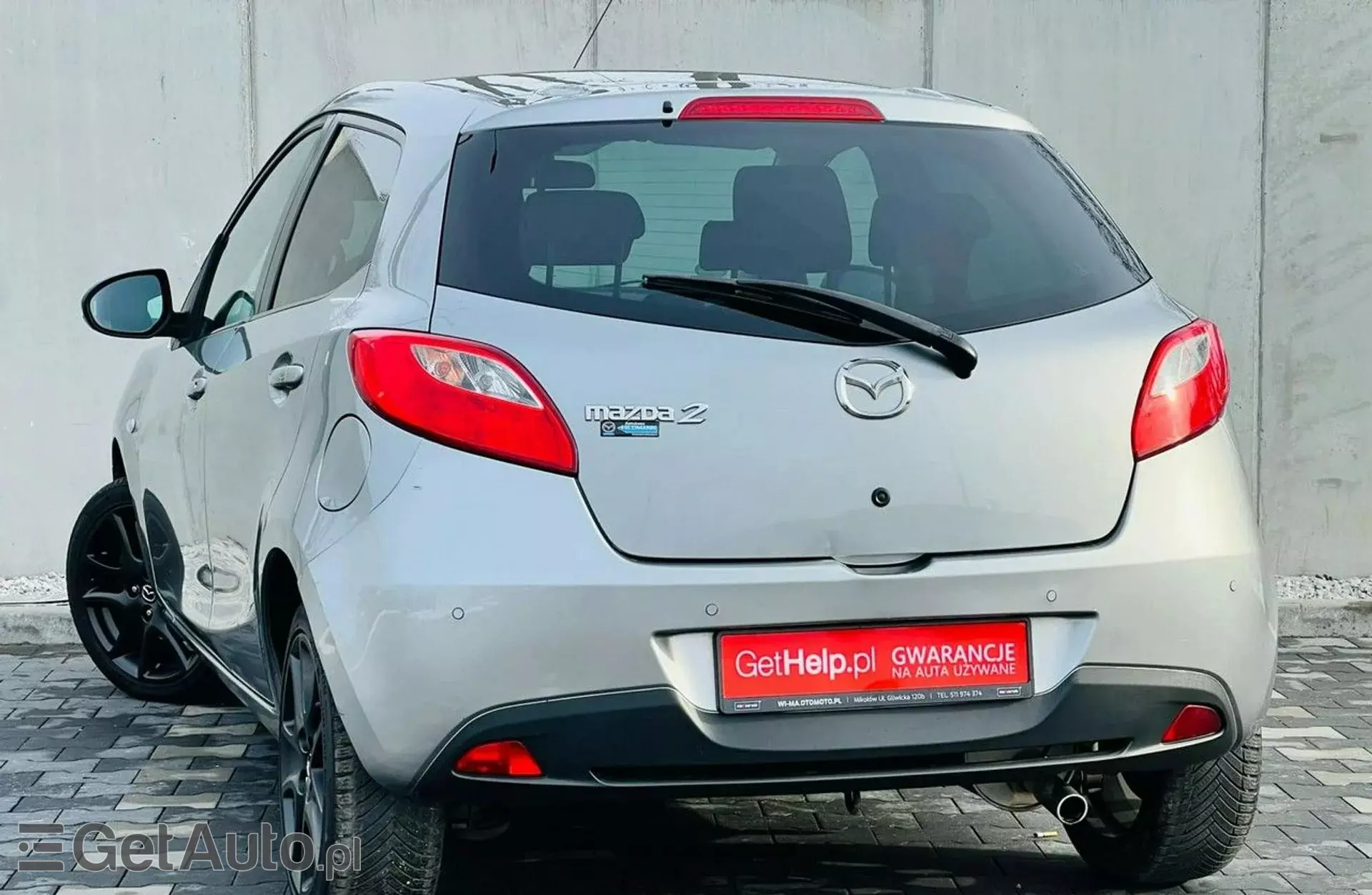 MAZDA 2 
