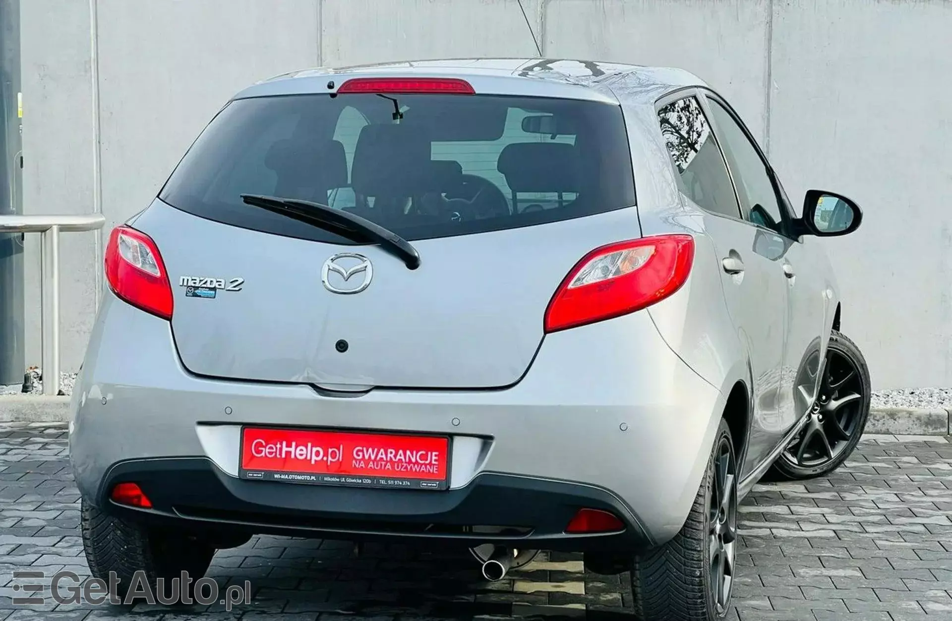 MAZDA 2 