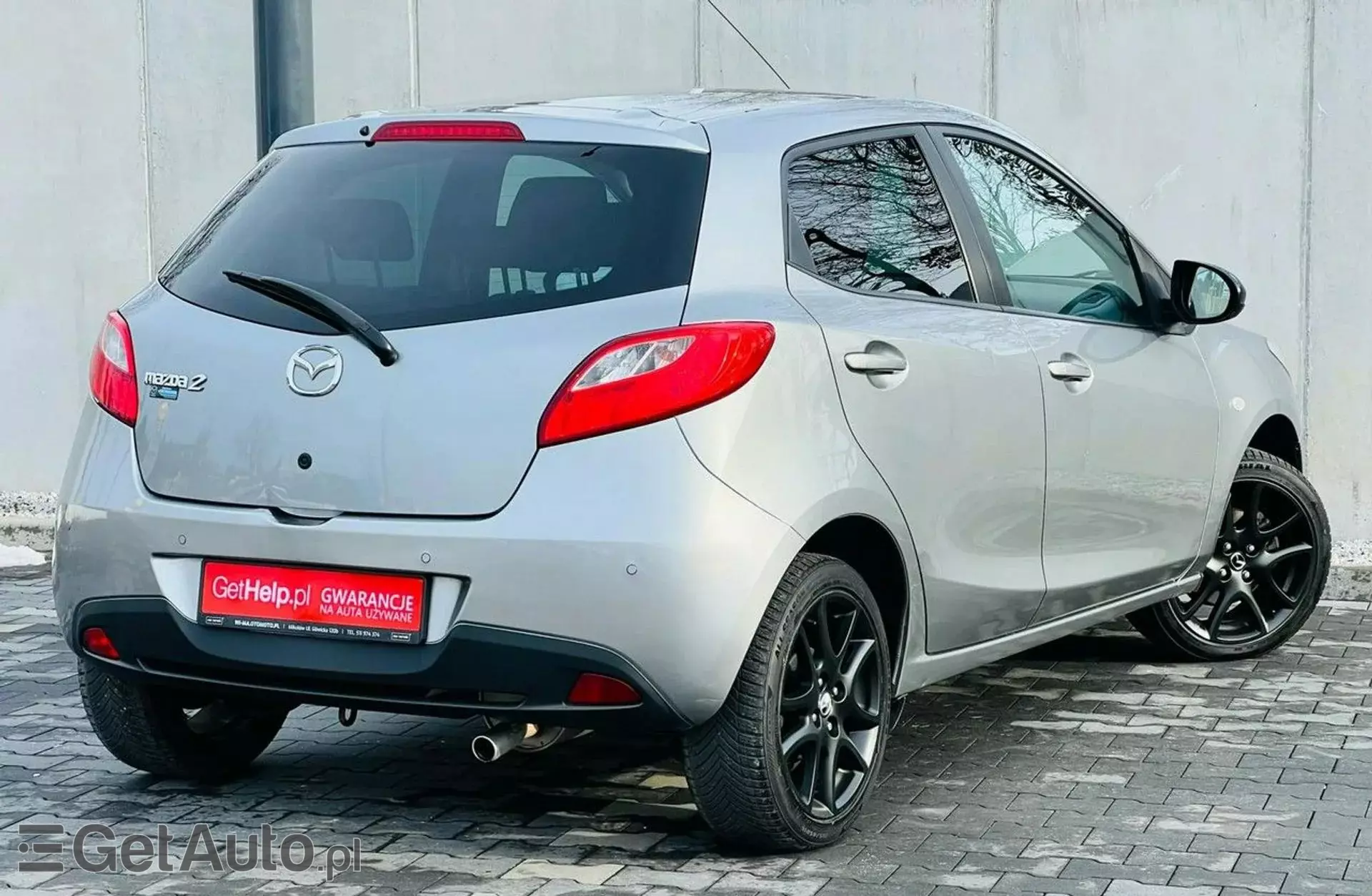 MAZDA 2 