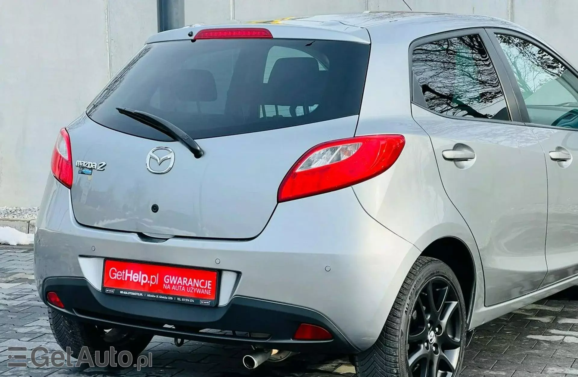 MAZDA 2 