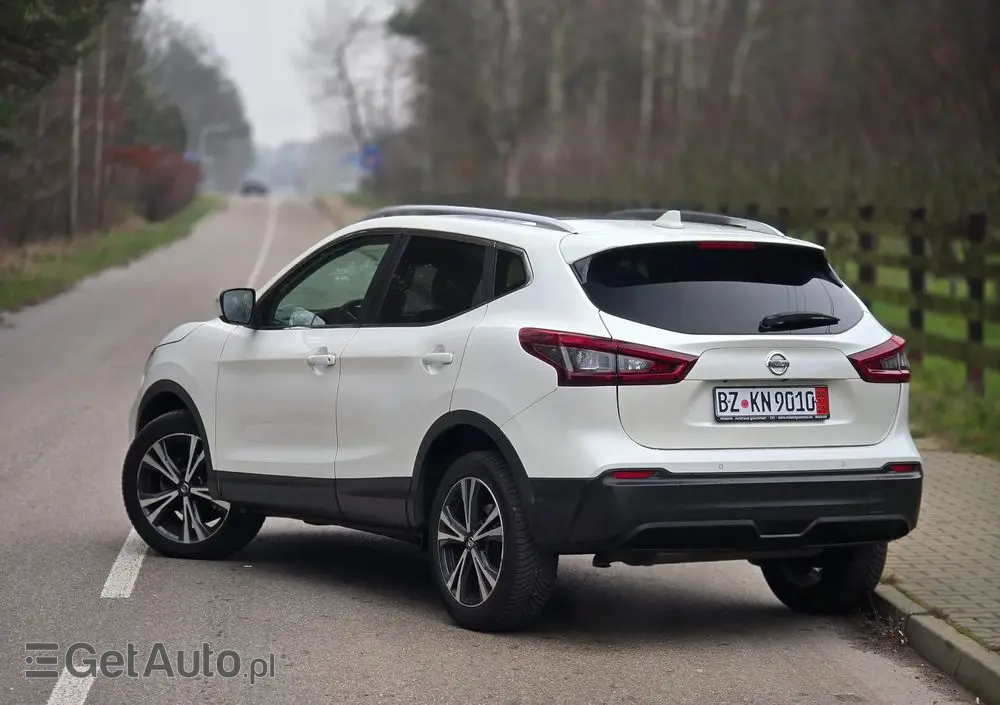 NISSAN Qashqai 1.3 DIG-T Tekna DCT