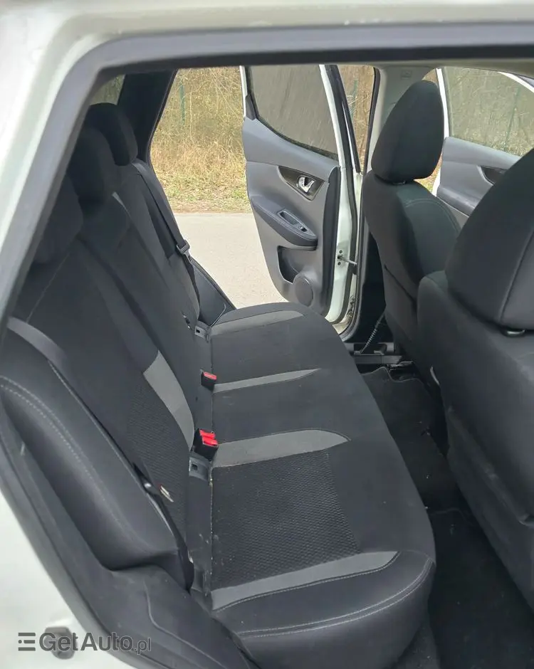 NISSAN Qashqai 1.3 DIG-T Tekna DCT