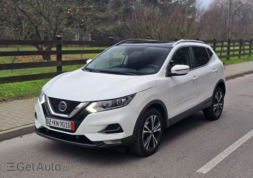 NISSAN Qashqai 1.3 DIG-T Tekna DCT