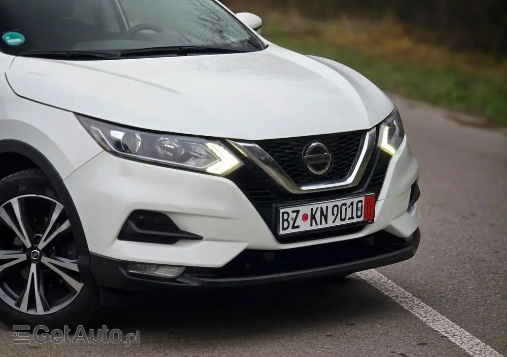 NISSAN Qashqai 1.3 DIG-T Tekna DCT