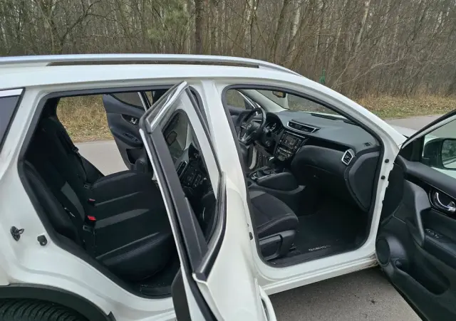 NISSAN Qashqai 1.3 DIG-T Tekna DCT