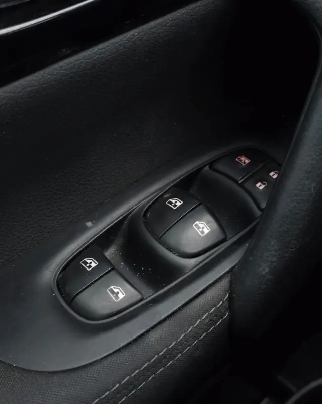 NISSAN Qashqai 1.3 DIG-T Tekna DCT