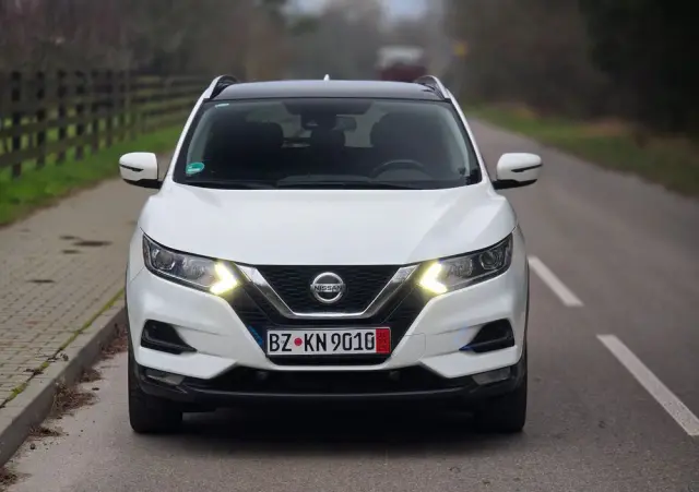 NISSAN Qashqai 1.3 DIG-T Tekna DCT