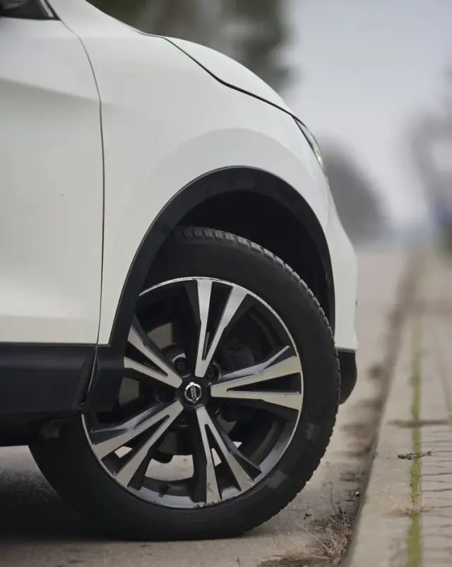 NISSAN Qashqai 1.3 DIG-T Tekna DCT