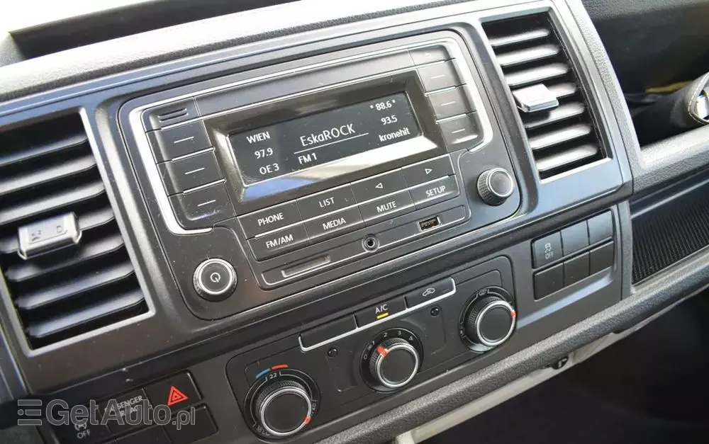 VOLKSWAGEN TRANSPORTER T6 DOKA 