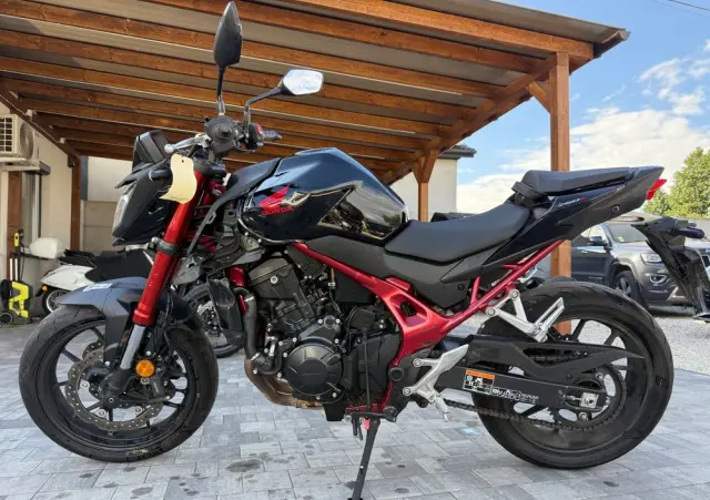 HONDA Hornet 