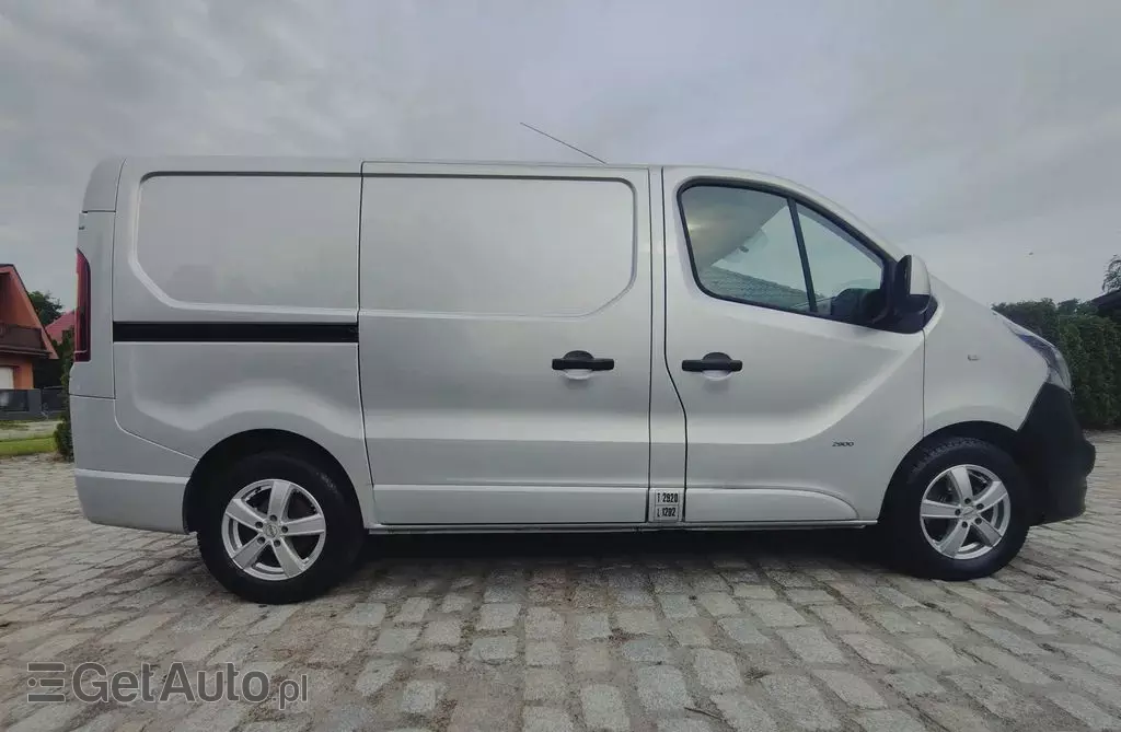 OPEL Vivaro 