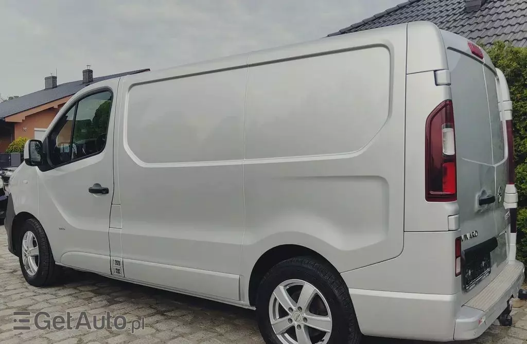 OPEL Vivaro 