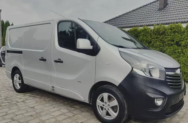 OPEL Vivaro 