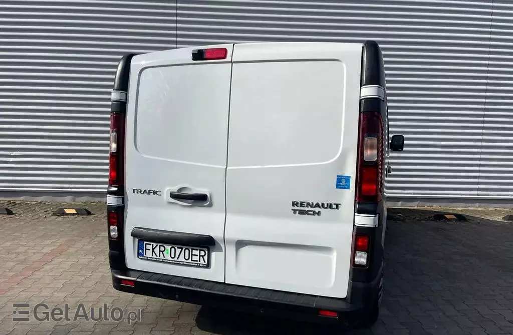 RENAULT Trafic 