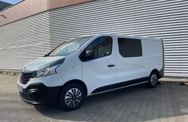 RENAULT Trafic 