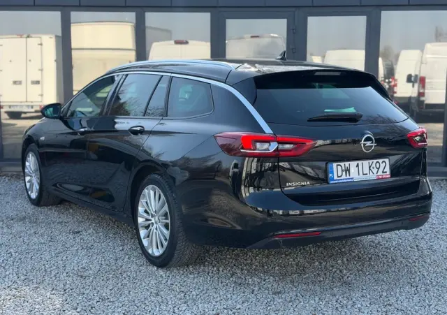 OPEL Insignia 1.6 Automatik Exclusive