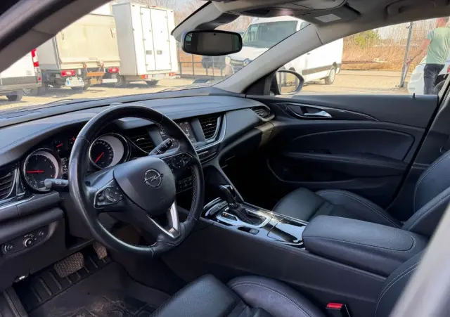 OPEL Insignia 1.6 Automatik Exclusive