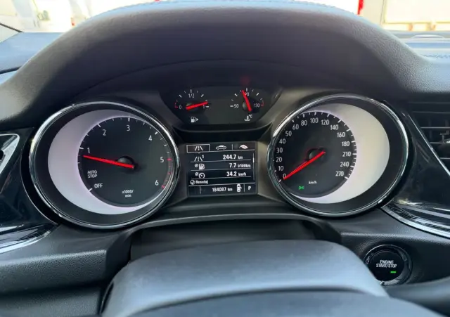 OPEL Insignia 1.6 Automatik Exclusive