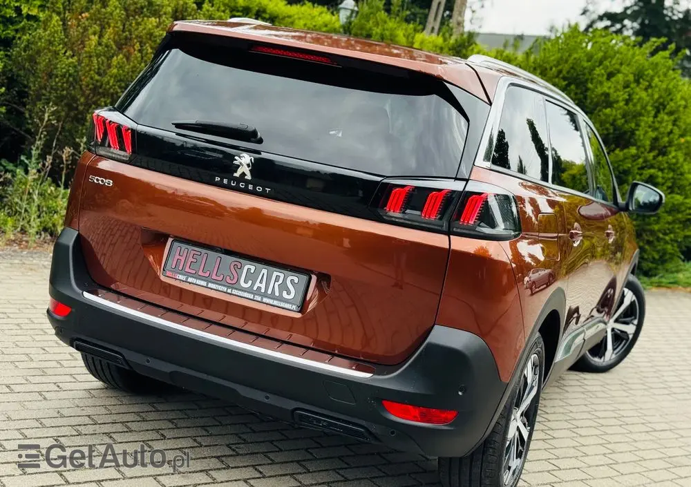 PEUGEOT 5008 BlueHDI 130 Crossway