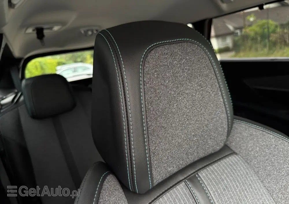 PEUGEOT 5008 BlueHDI 130 Crossway