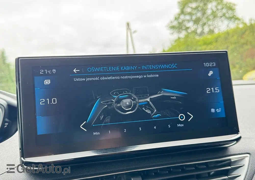 PEUGEOT 5008 BlueHDI 130 Crossway