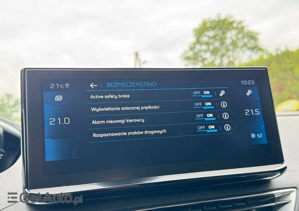 PEUGEOT 5008 BlueHDI 130 Crossway