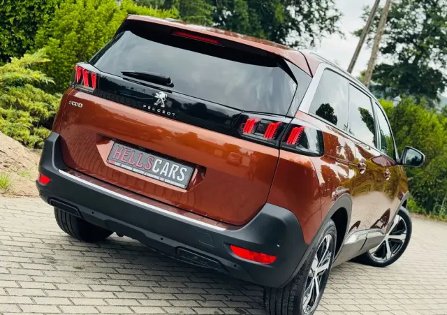 PEUGEOT 5008 BlueHDI 130 Crossway