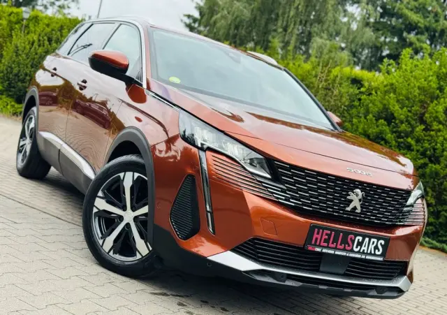 PEUGEOT 5008 BlueHDI 130 Crossway