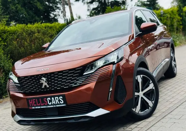 PEUGEOT 5008 BlueHDI 130 Crossway