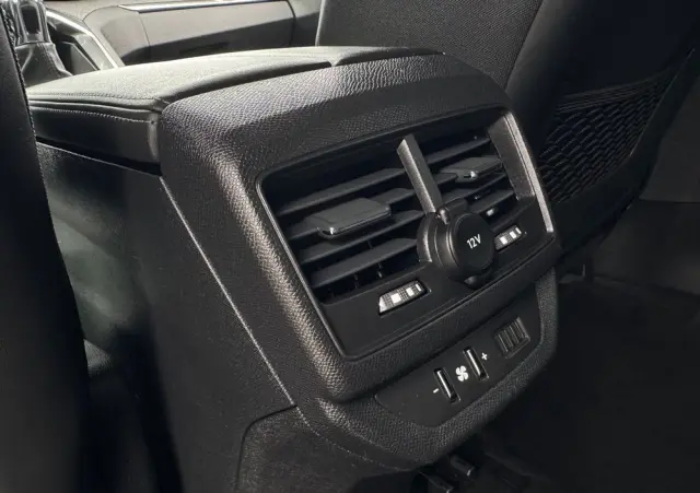 PEUGEOT 5008 BlueHDI 130 Crossway