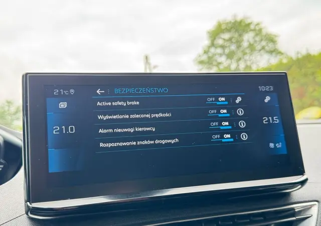 PEUGEOT 5008 BlueHDI 130 Crossway