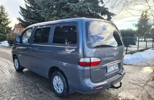 HYUNDAI H1 