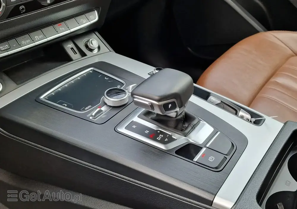 AUDI Q5 35 TDI S tronic design