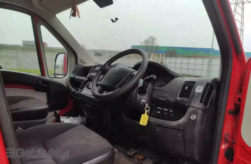 PEUGEOT Boxer 