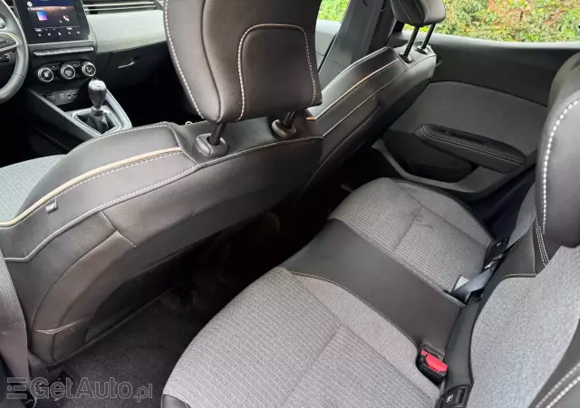 RENAULT Clio 1.0 TCe Intens