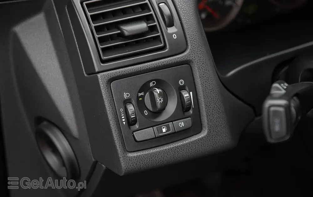 VOLVO V50 1.8 Edition