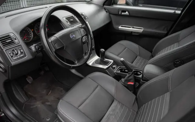 VOLVO V50 1.8 Edition