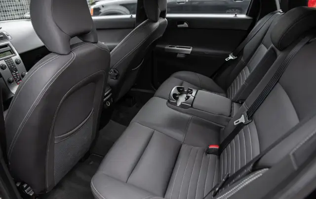 VOLVO V50 1.8 Edition