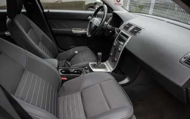 VOLVO V50 1.8 Edition