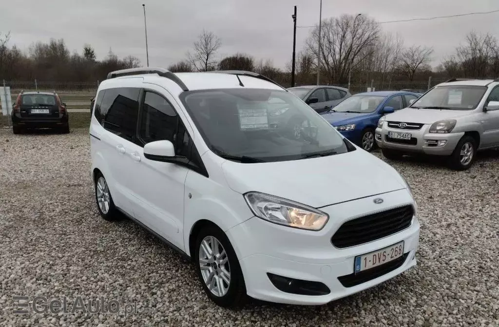 FORD Tourneo Courier 