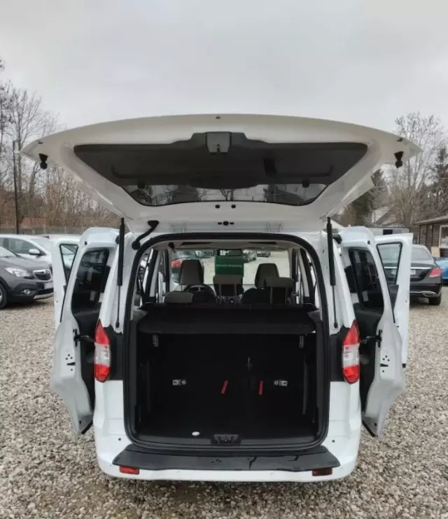 FORD Tourneo Courier 