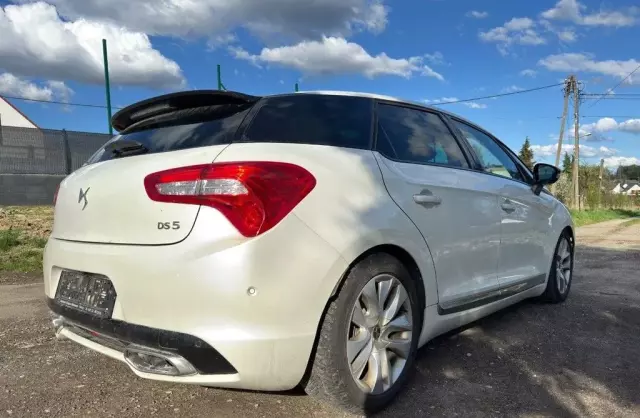 DS DS5 
